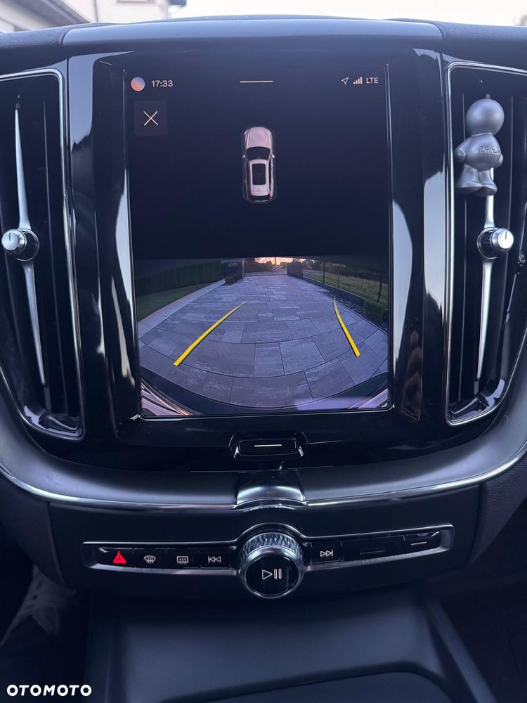 Volvo XC 60 - 25