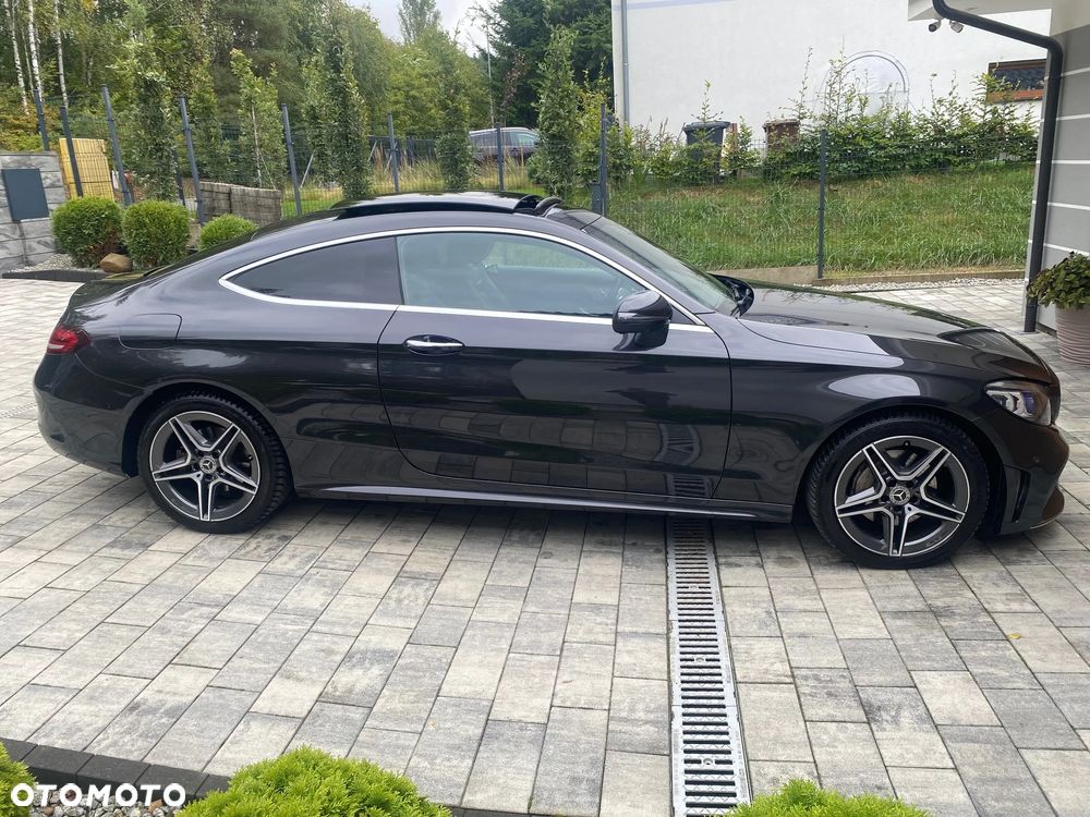 Mercedes-Benz Klasa C 220 d Coupe 9G-TRONIC - 4