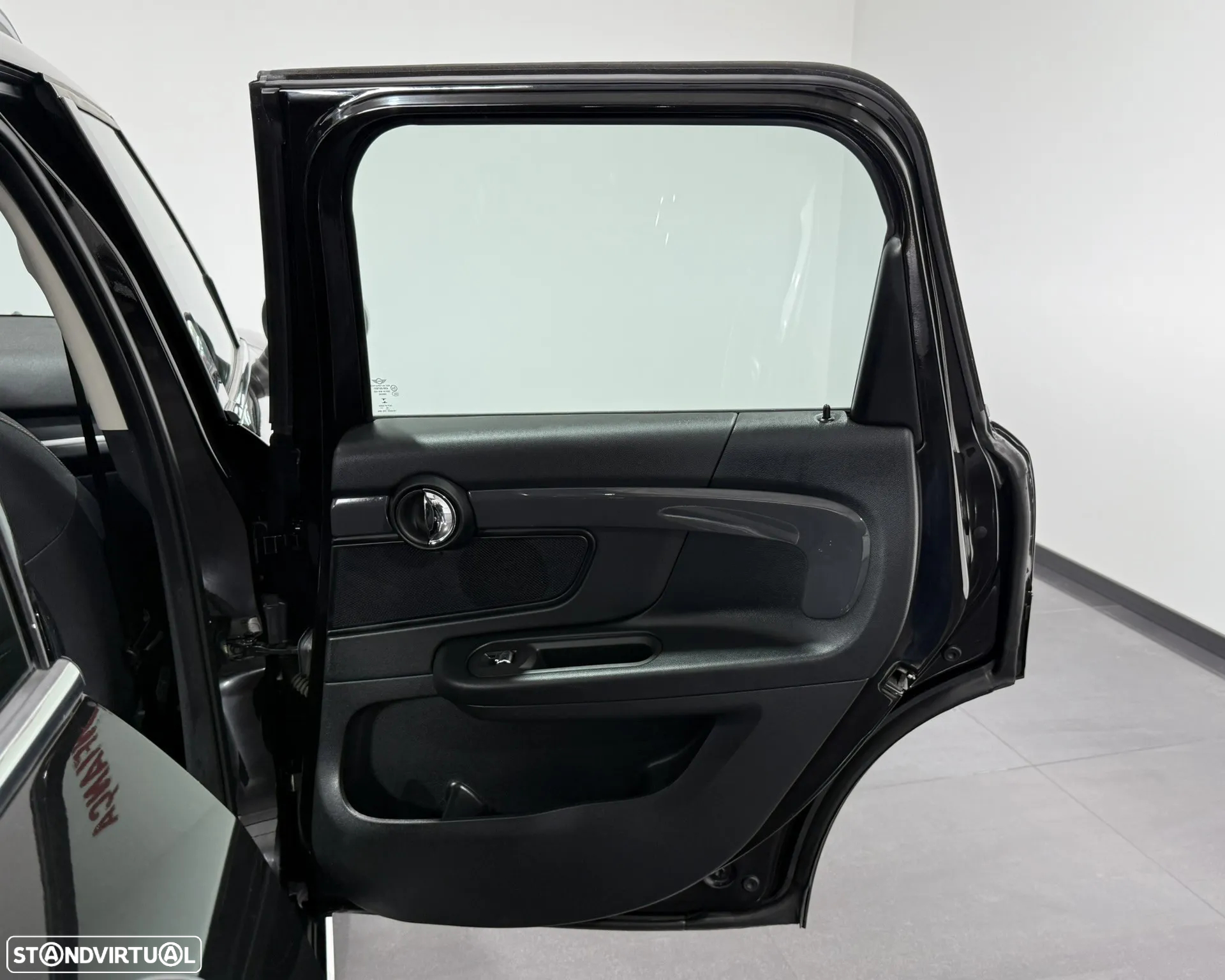 MINI Countryman Cooper SE ALL4 Auto - 47