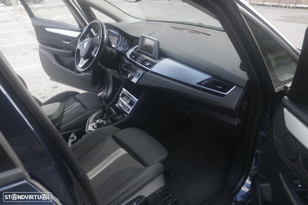 BMW 216 Active Tourer d Advantage - 10