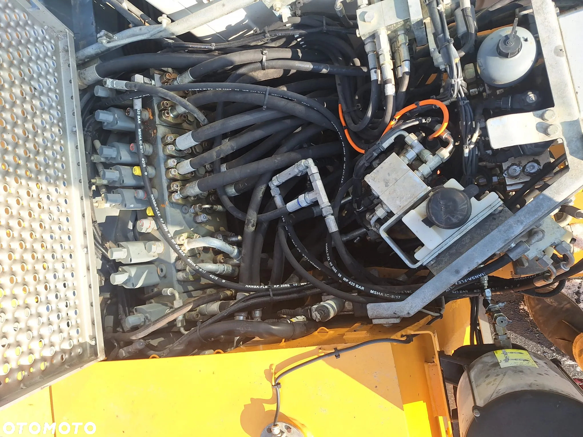 JCB Hydradig - 16