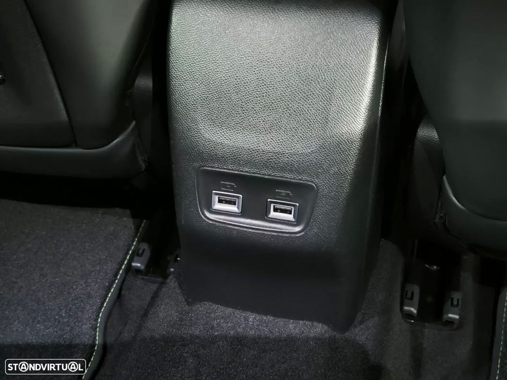 Peugeot 2008 1.5 BlueHDi GT Pack EAT8 - 48