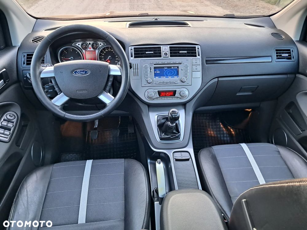 Ford Kuga 2.0 TDCi 4x4 Titanium - 15