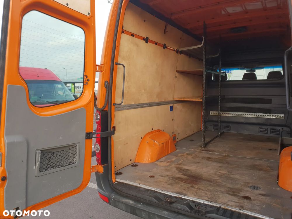 Volkswagen Crafter - 8