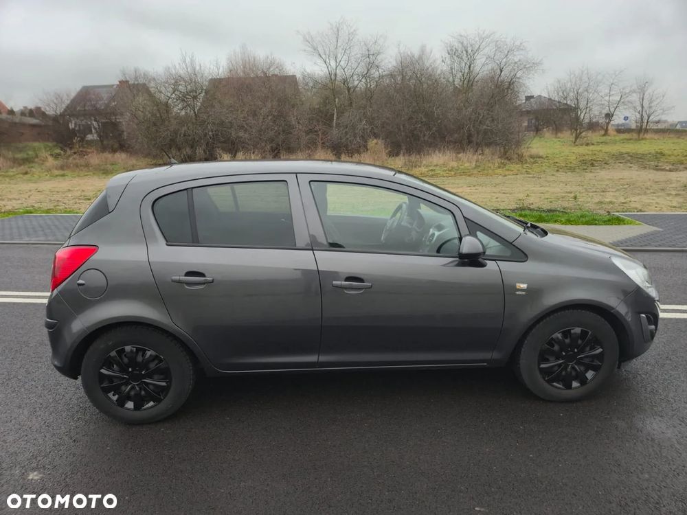 Opel Corsa 1.4 16V Satellite - 4