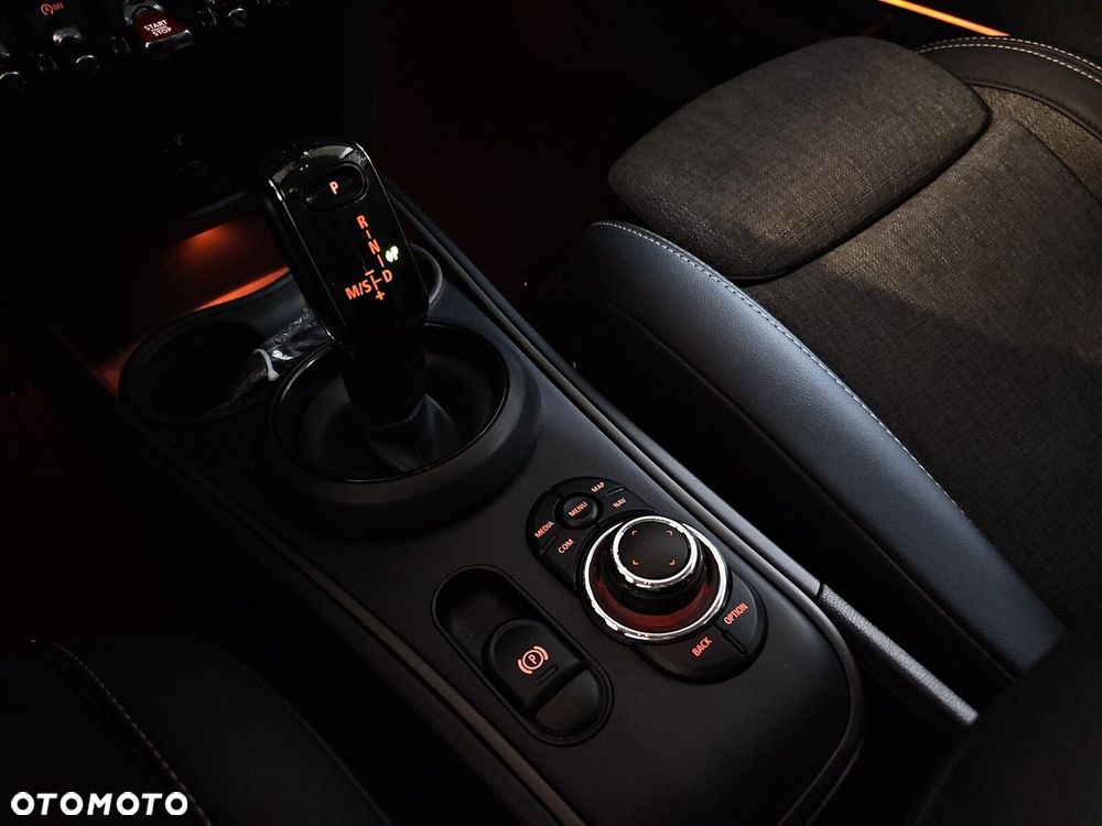 MINI Countryman Cooper Classic Trim - 31