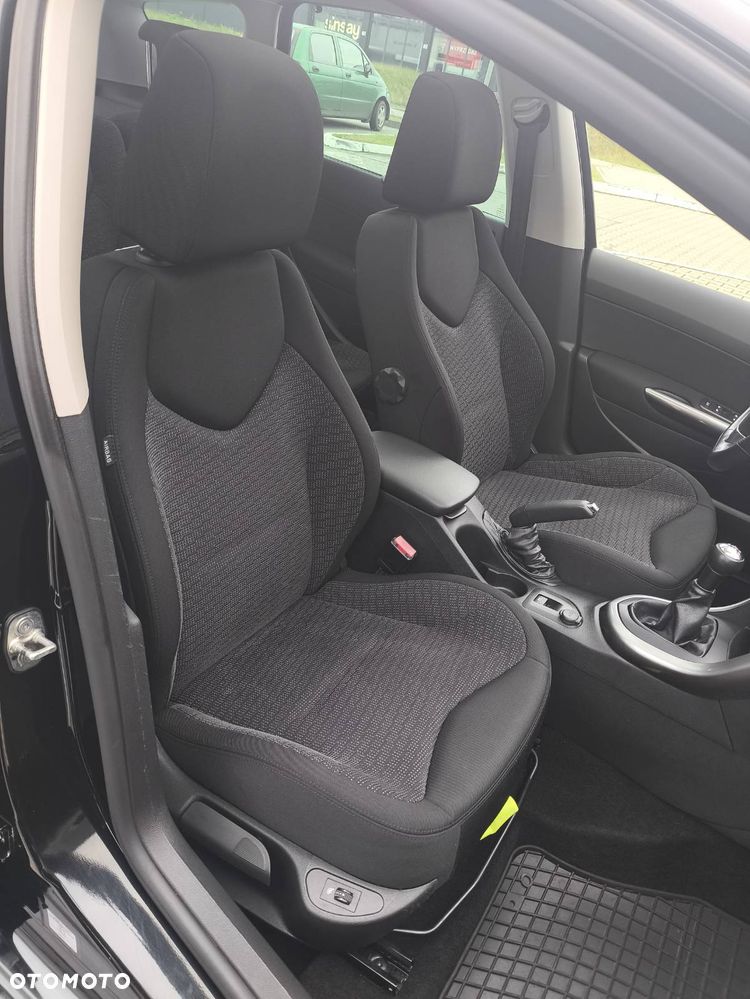 Peugeot 308 120 VTi Premium - 9