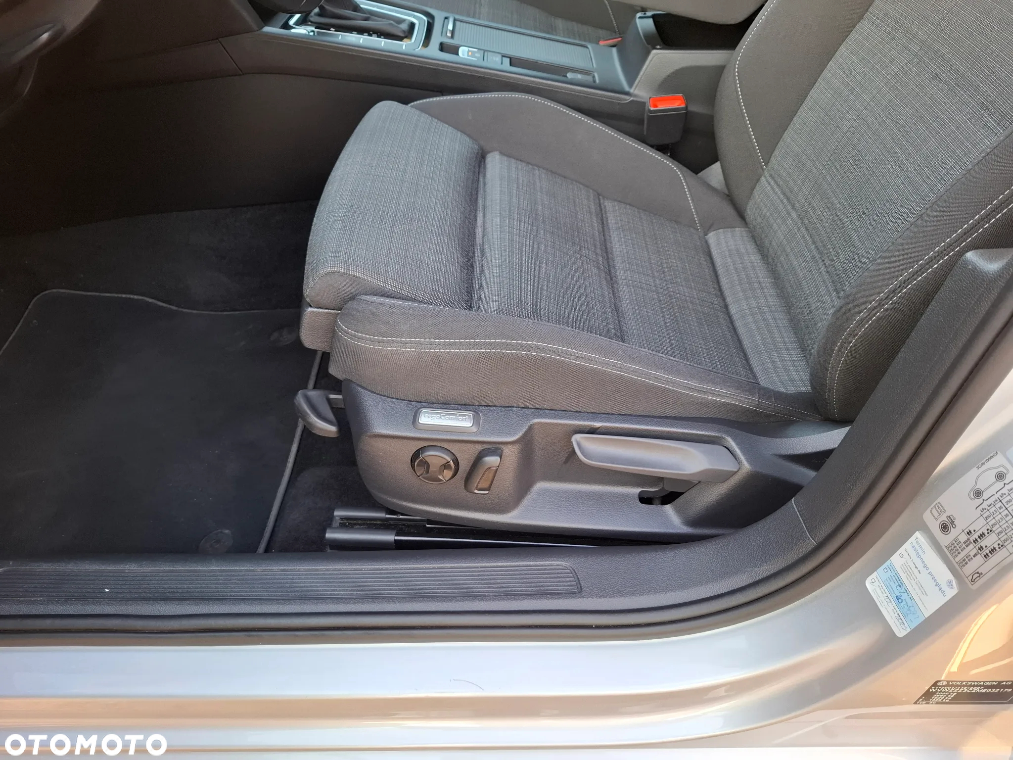 Volkswagen Passat - 22