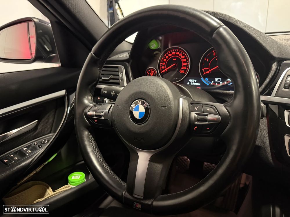 BMW 318 d Line Sport - 15