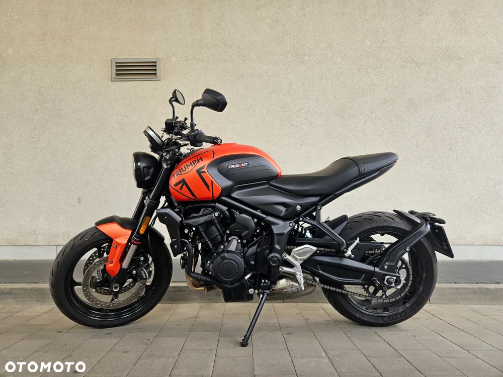 Triumph Trident - 4