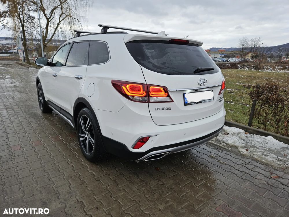 Hyundai Grand Santa Fe 2.2 CRDi ISG 4WD Aut. Luxury - 2