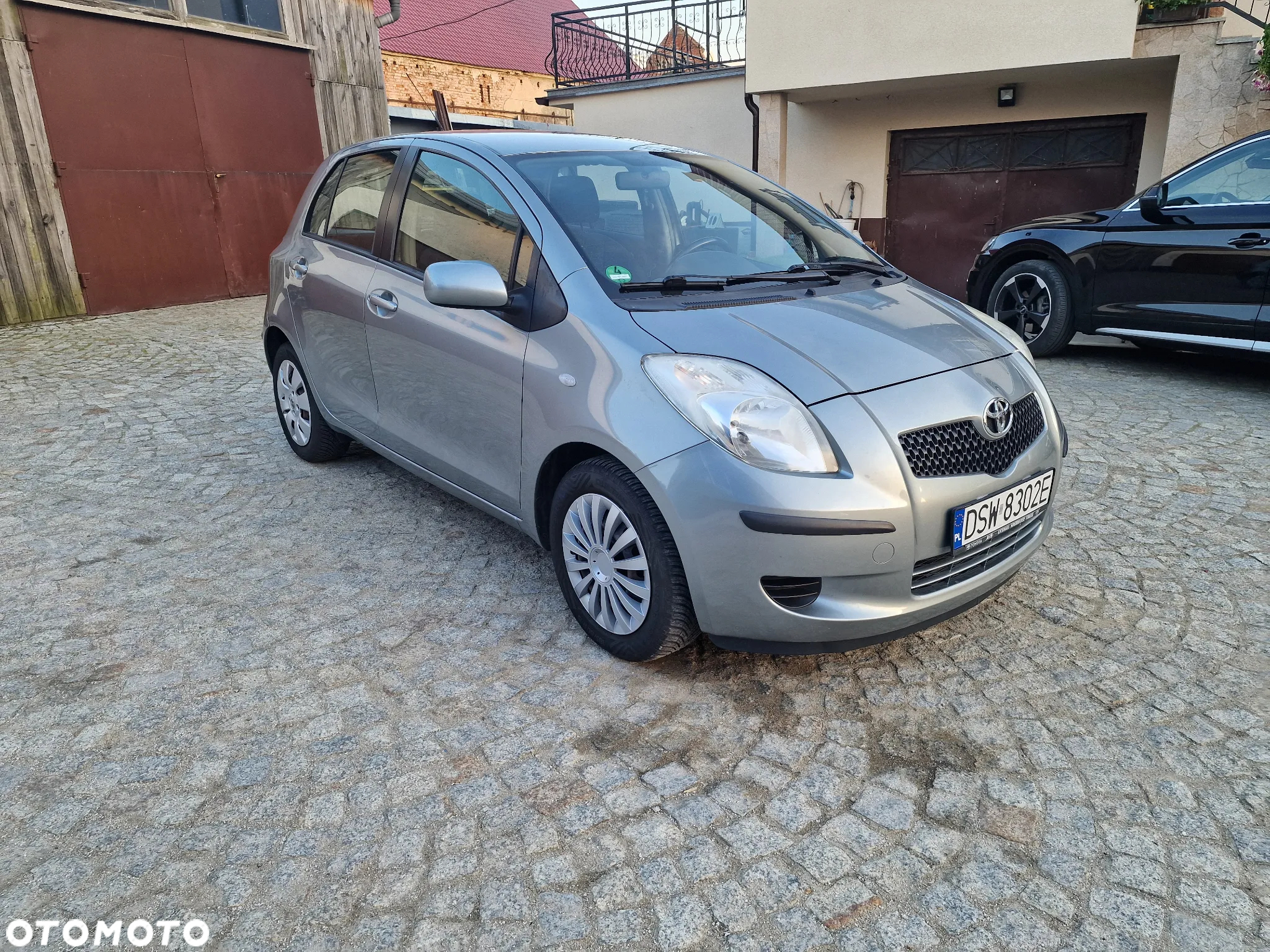 Toyota Yaris 1.3 VVT-i Executive - 3