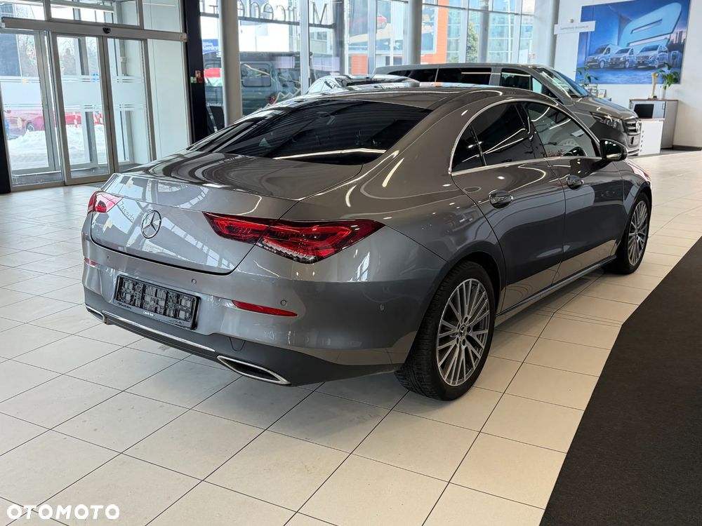 Mercedes-Benz CLA 180 Progressive 7G-DCT - 10