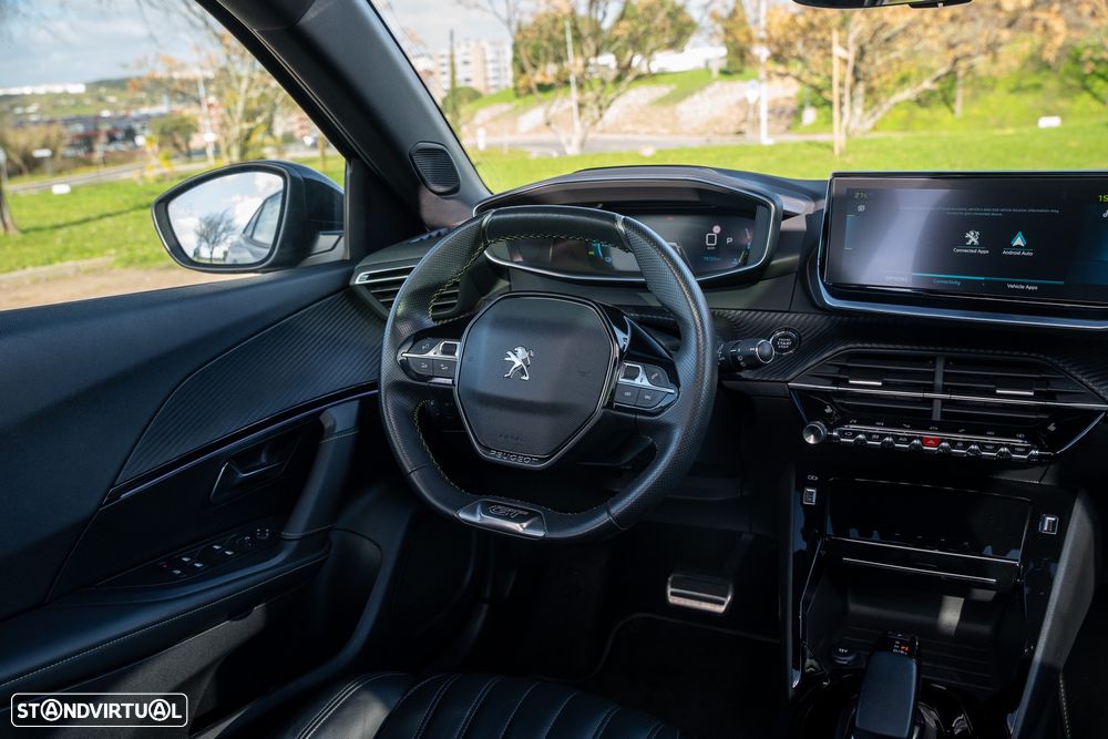 Peugeot e-2008 GT Pack - 18