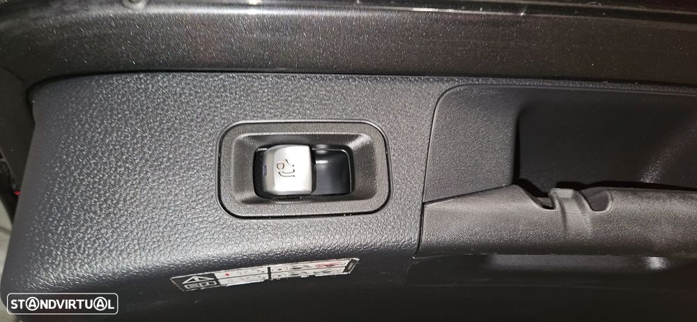 Mercedes-Benz C 300 de T 9G-TRONIC Avantgarde - 17