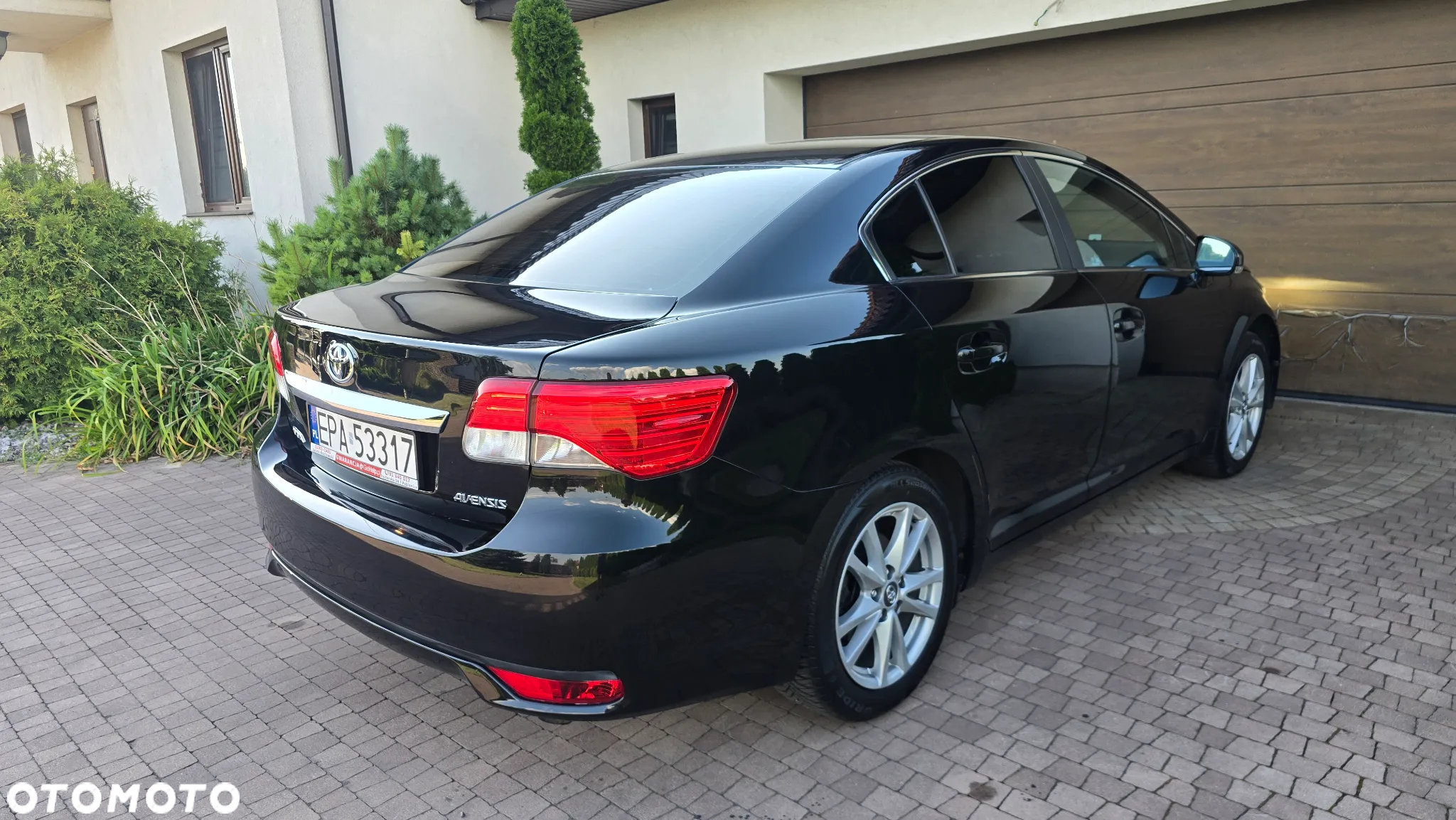 Toyota Avensis - 9