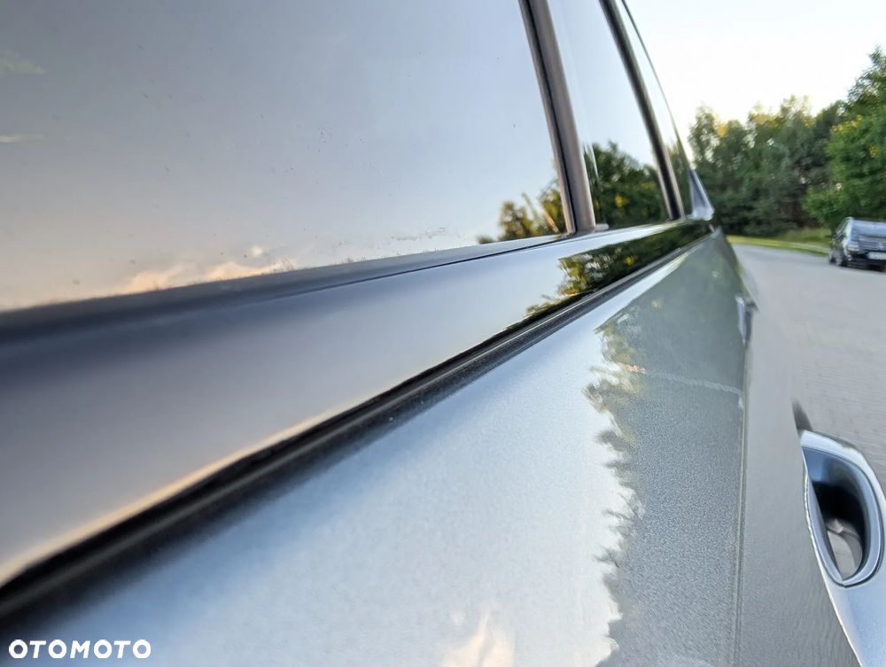 BMW Seria 5 520d Sport Line - 39
