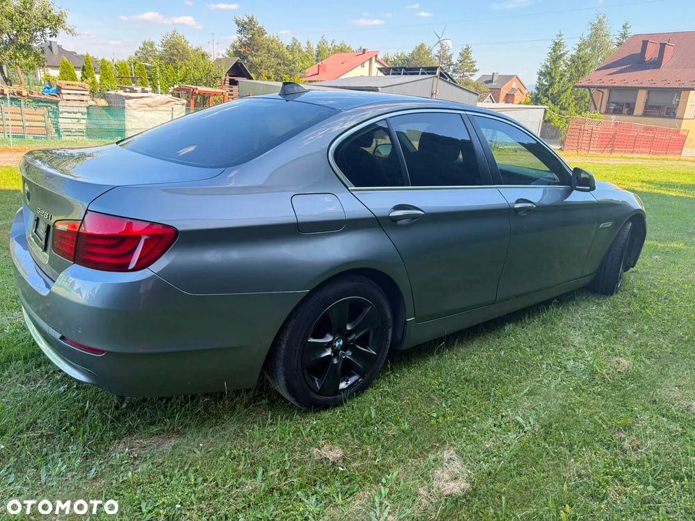 BMW Seria 5 528i Modern Line - 3