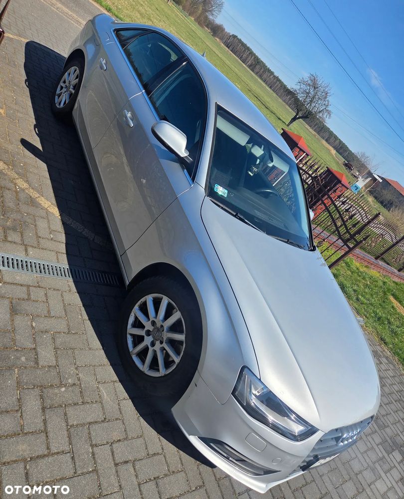 Audi A4 Limousine 2.0 TDI DPF multitronic Ambiente - 4