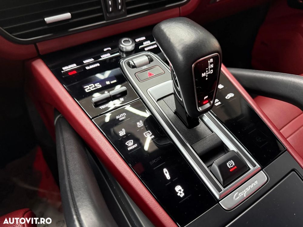 Porsche Cayenne - 11