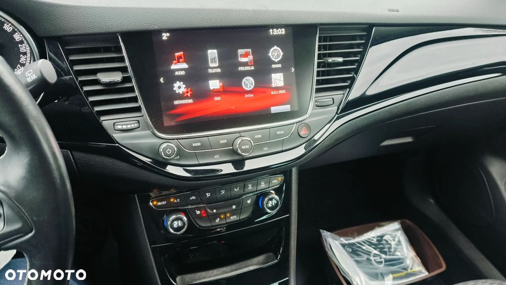 Opel Astra 1.4 Turbo Innovation - 19