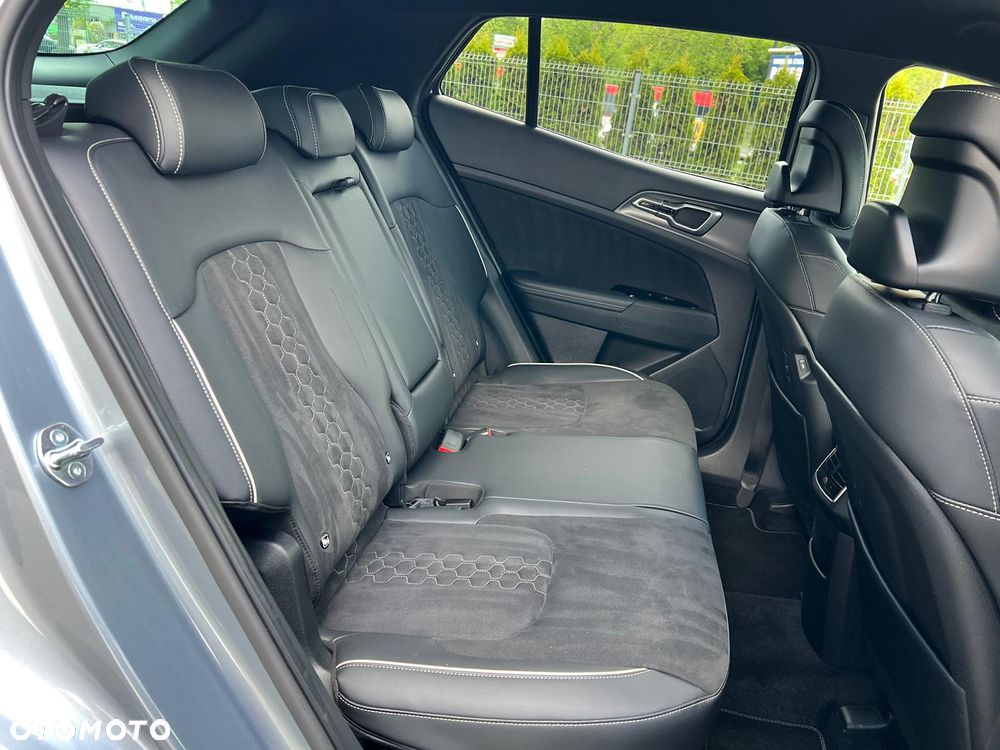 Kia Sportage 1.6T-GDI AWD GT-line - 19