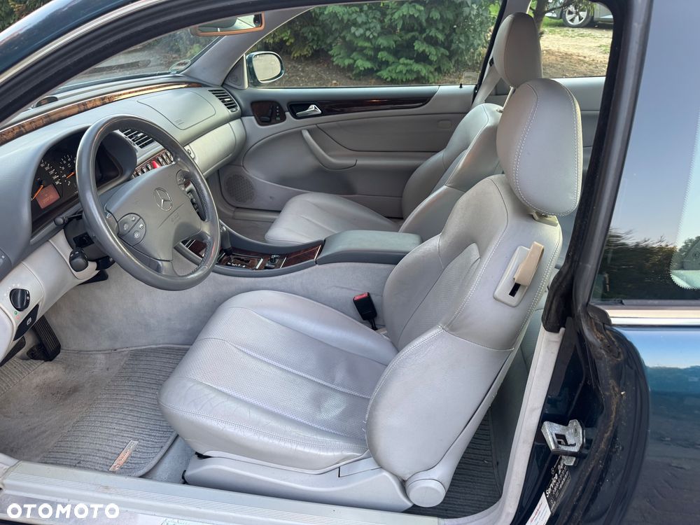 Mercedes-Benz CLK - 21