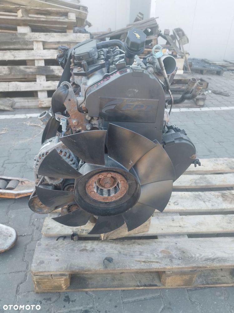 Silnik Kompletny Iveco Daily 2.3 EURO 5 F1AE3481B 110tys - 1