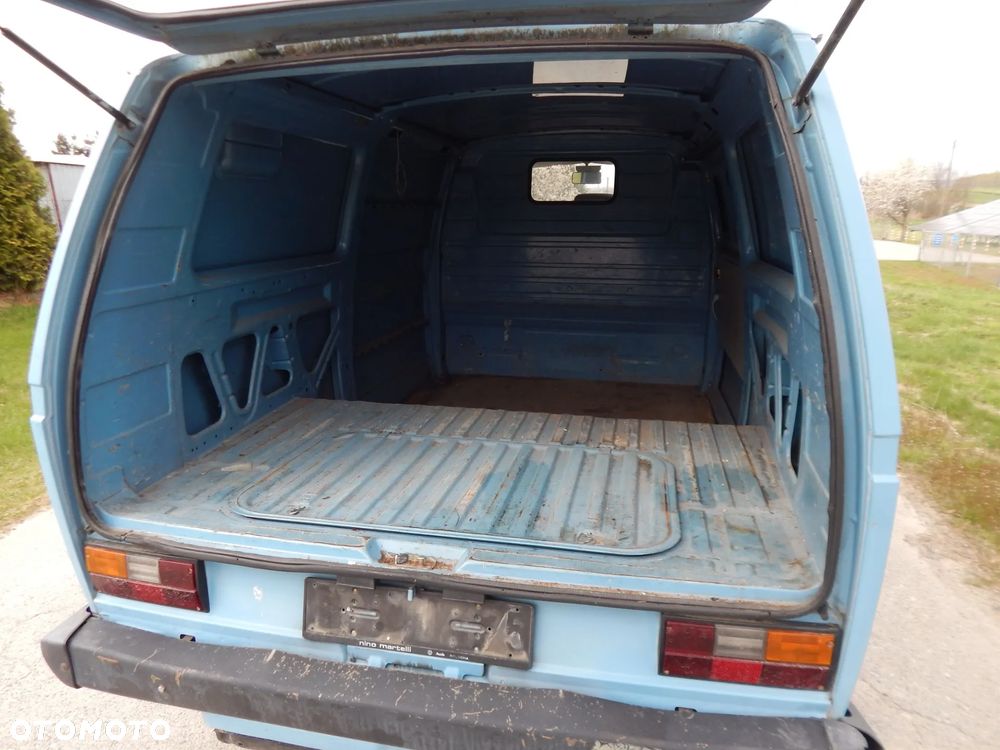 Volkswagen Transporter - 10