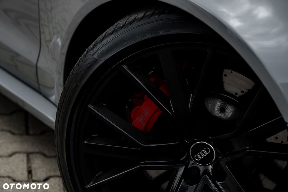 Audi RS6 Avant performance - 12