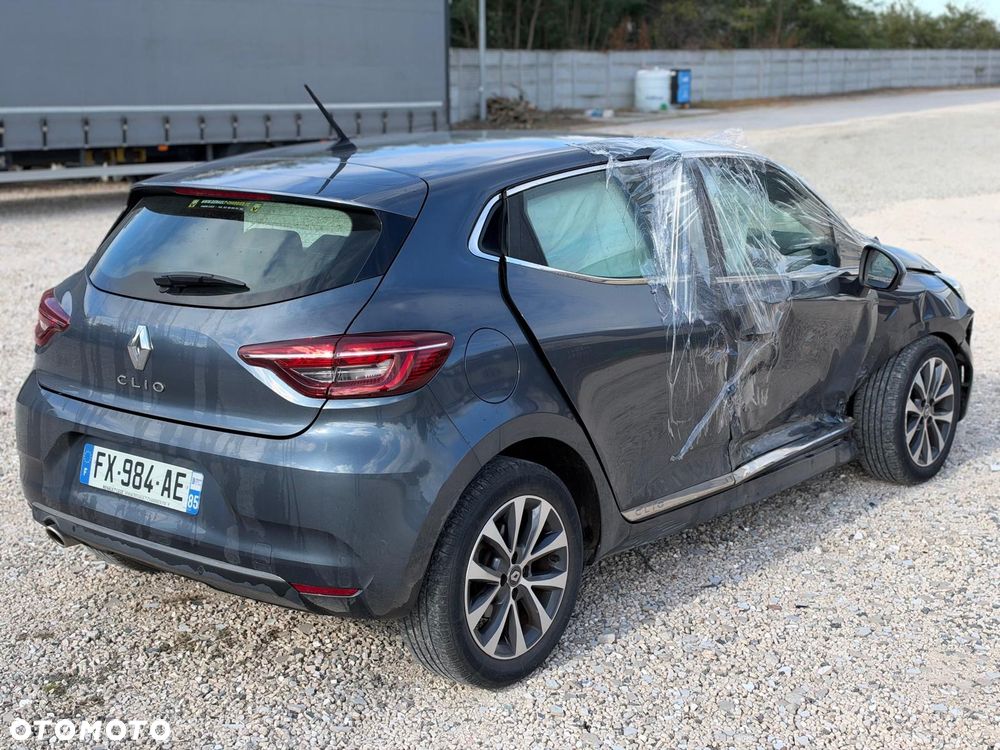 Renault Clio - 5
