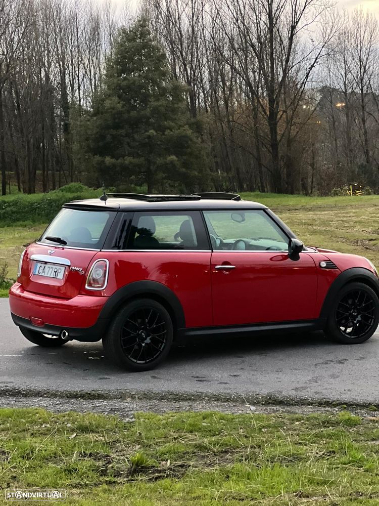 MINI 3 Portas Cooper D - 2