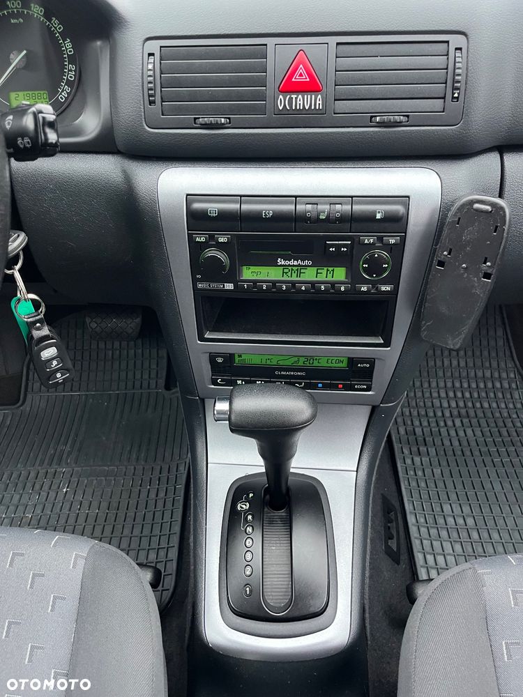 Skoda Octavia 1.6 Automatik Ambiente - 22