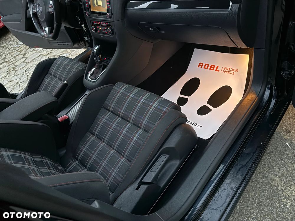 Volkswagen Golf 2.0 GTI DSG - 26
