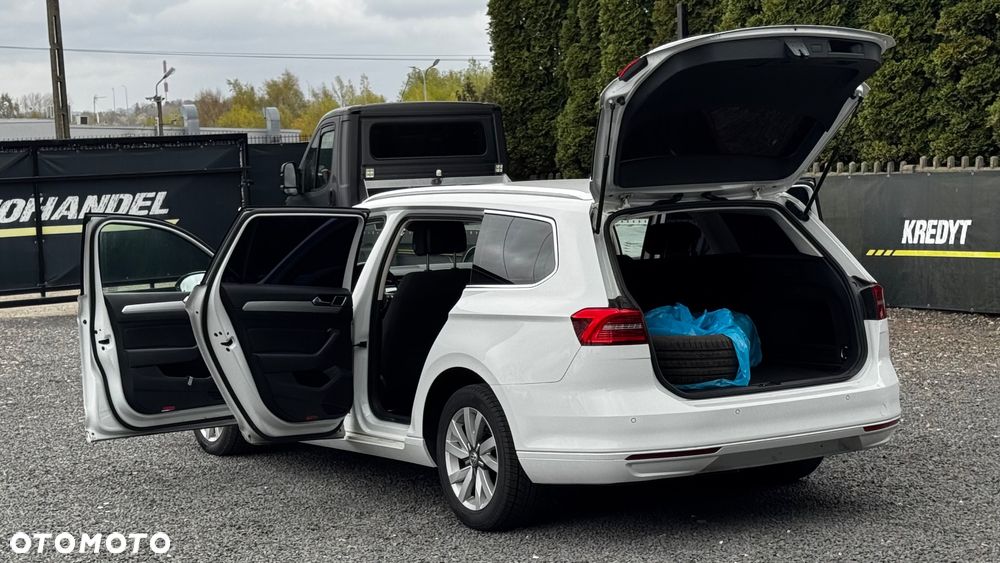 Volkswagen Passat - 14