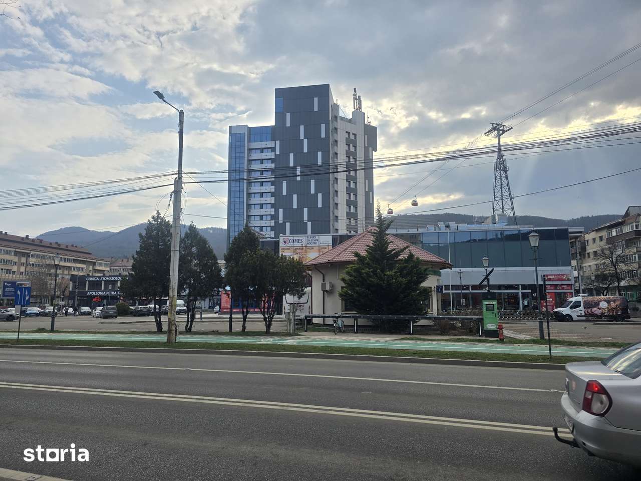 Spațiu comercial Piața Petrodava! - Imagine principală: 2/6