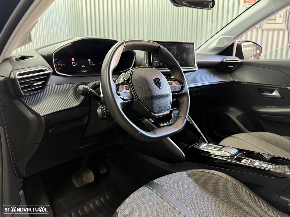 Peugeot 208 1.2 Hybrid Allure e-DCS6 - 23