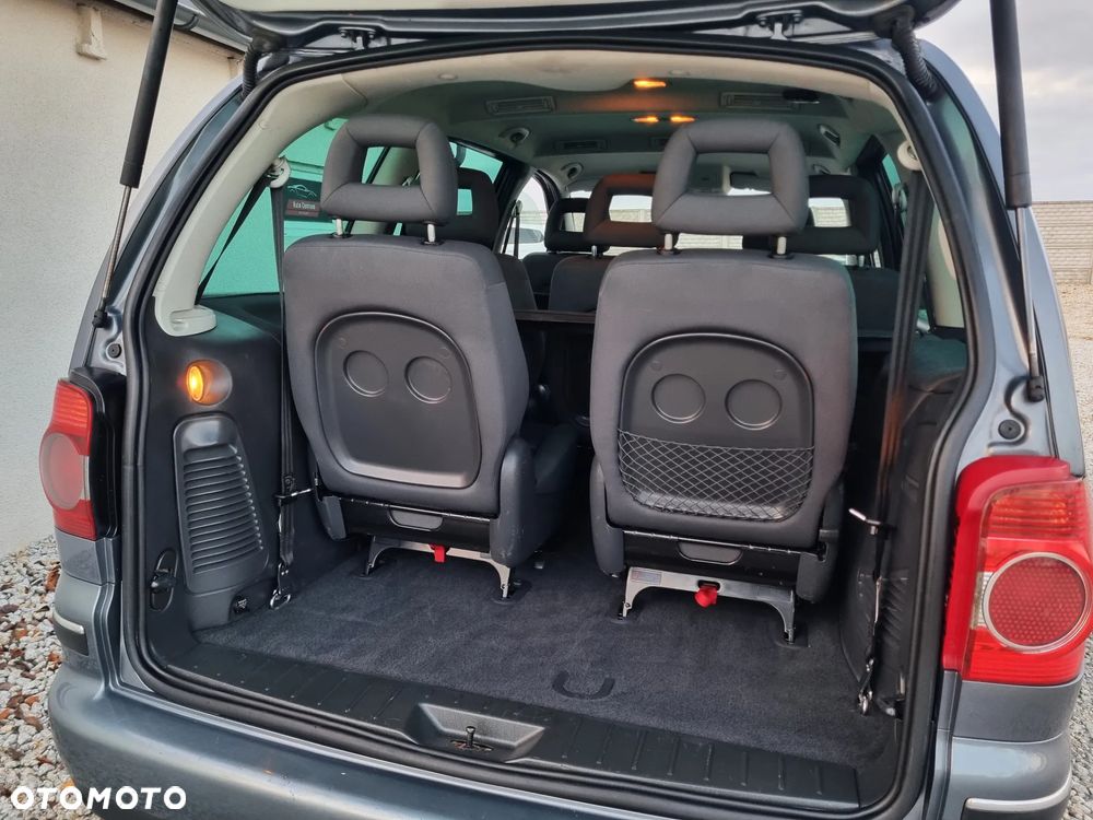 Volkswagen Sharan 1.9 TDI United II - 13