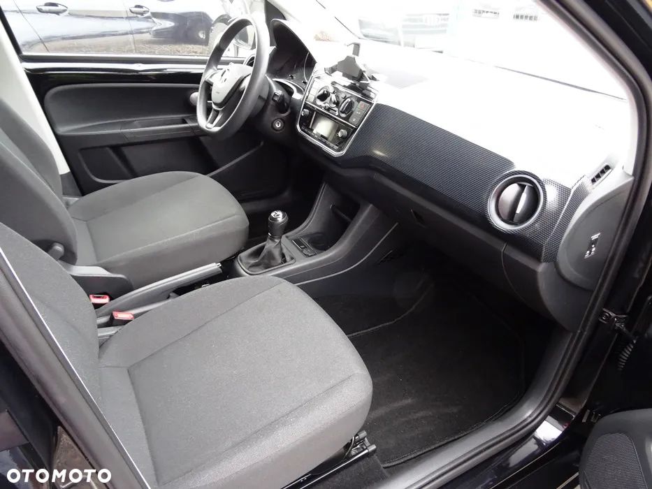Volkswagen up! 1.0 Beats - 10