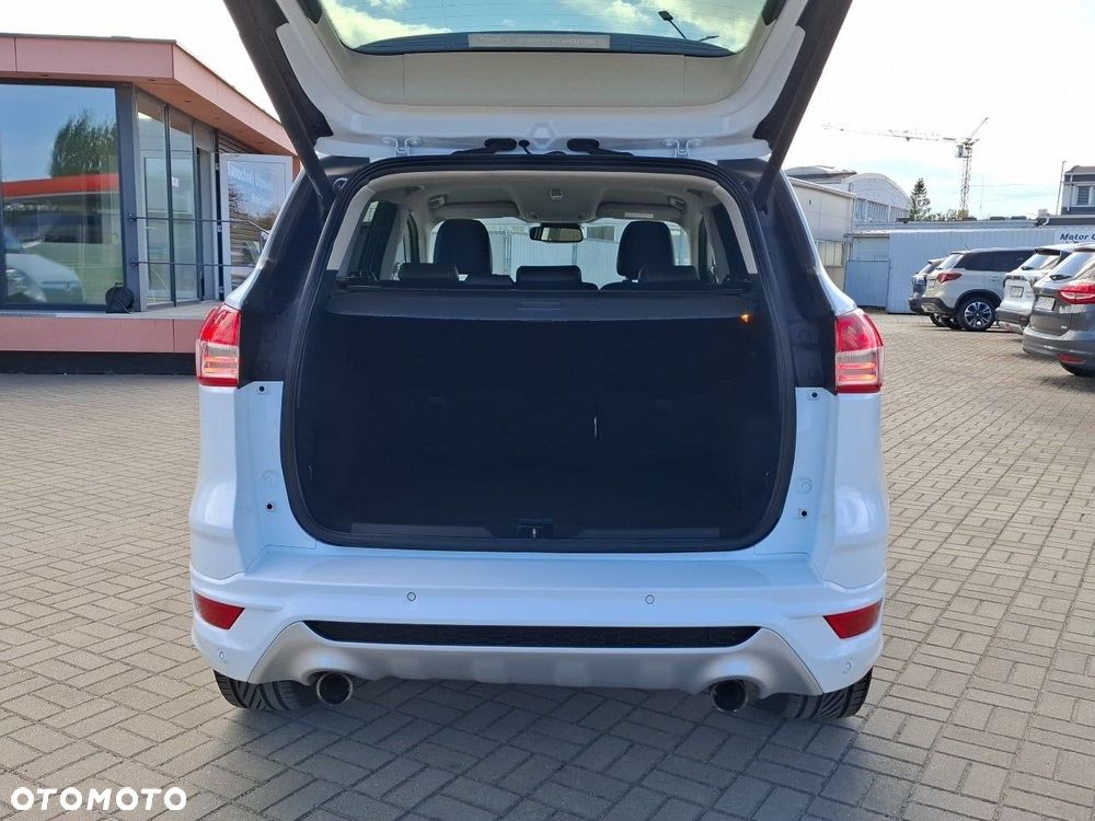 Ford Kuga 1.5 EcoBoost 4WD Titanium - 6