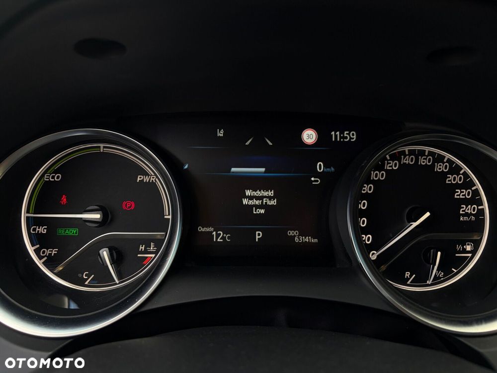 Toyota Camry 2.5 Hybrid Comfort CVT - 23