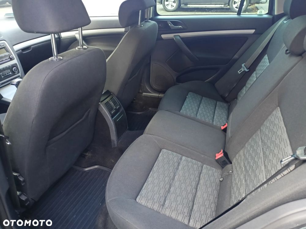 Skoda Octavia 1.4 TSI Ambiente DSG - 13