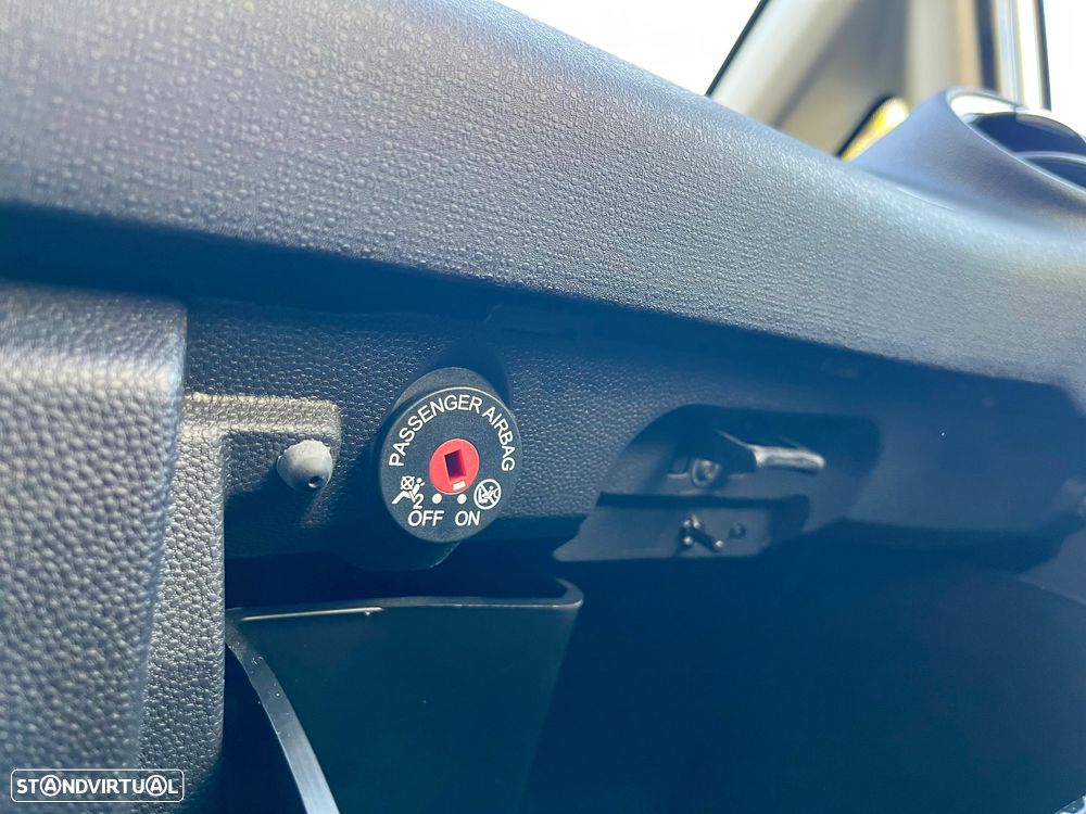 Ford Fiesta 1.5 TDCi STLine - 34