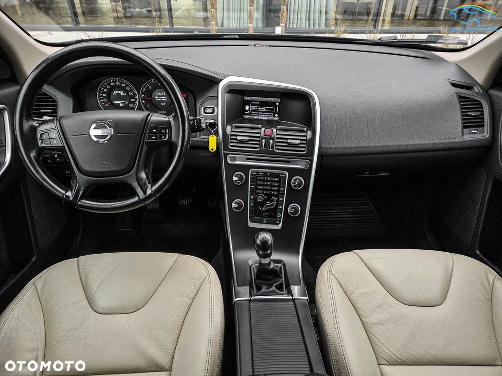Volvo XC 60 D4 AWD Kinetic - 19