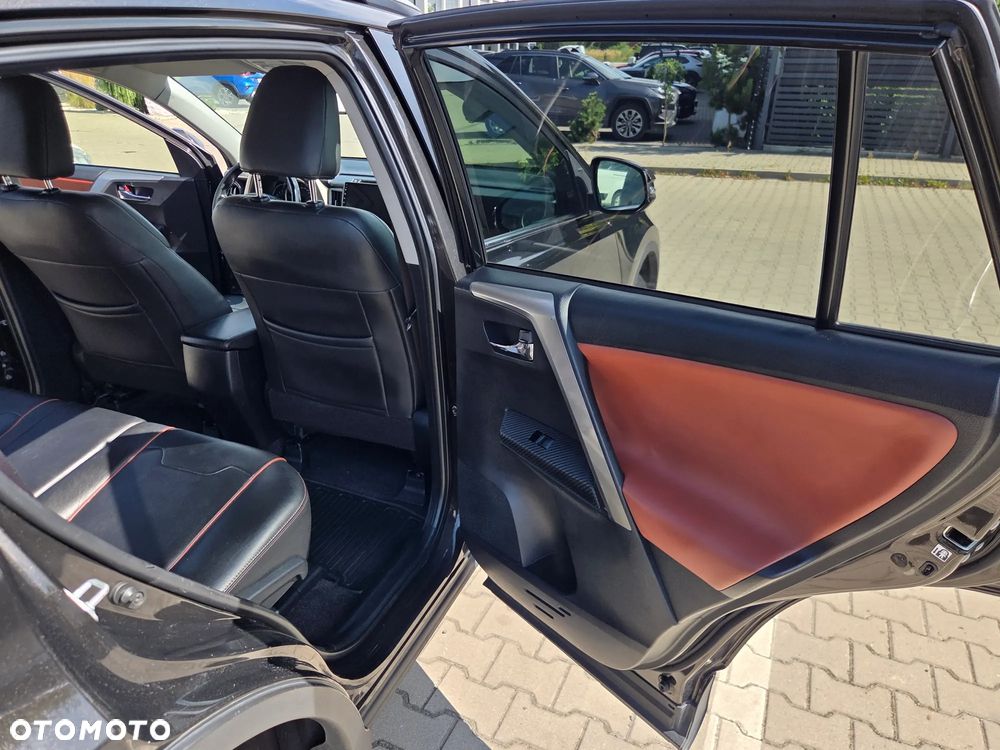 Toyota RAV4 2.0 D-4D Premium - 19