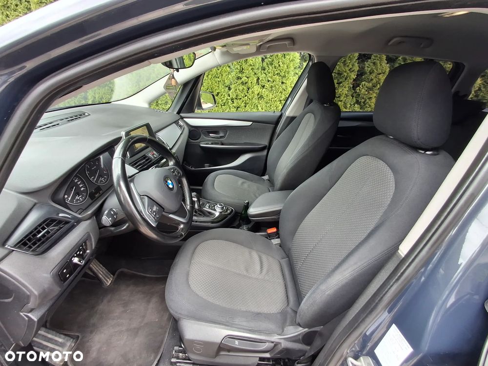 BMW Seria 2 218d Sport-Aut Luxury Line - 7