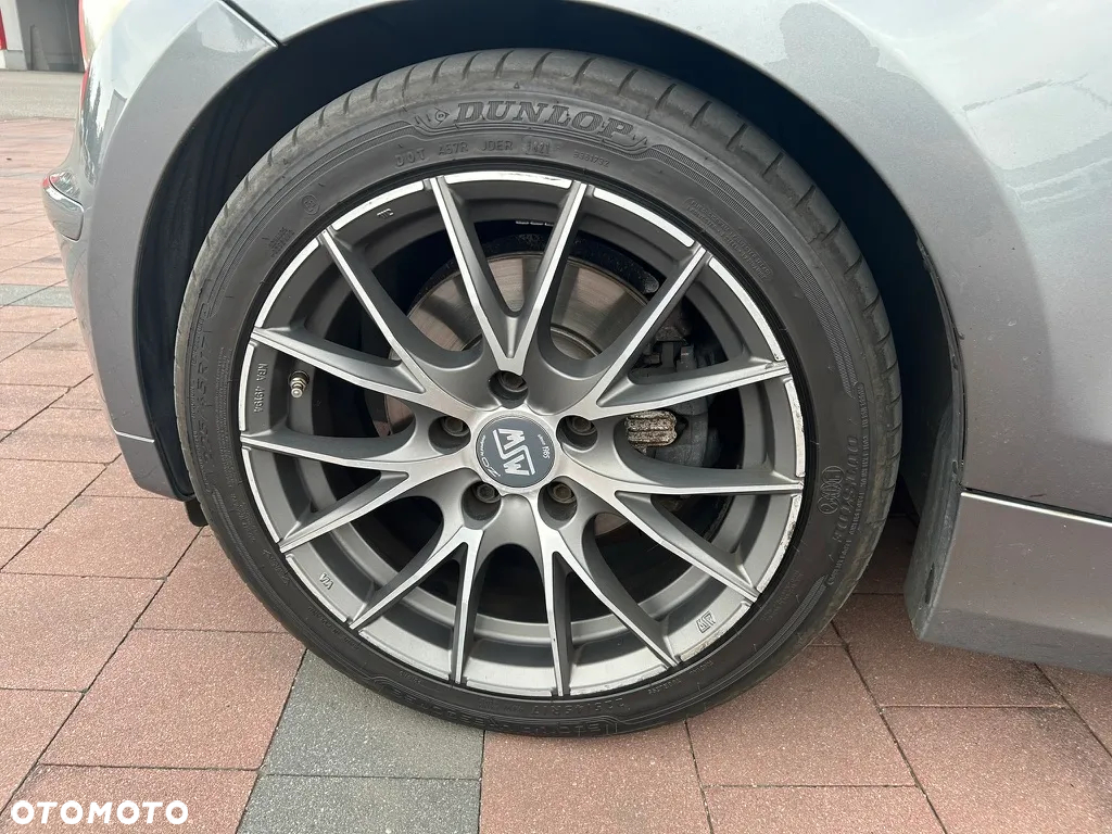BMW Seria 1 120d - 29