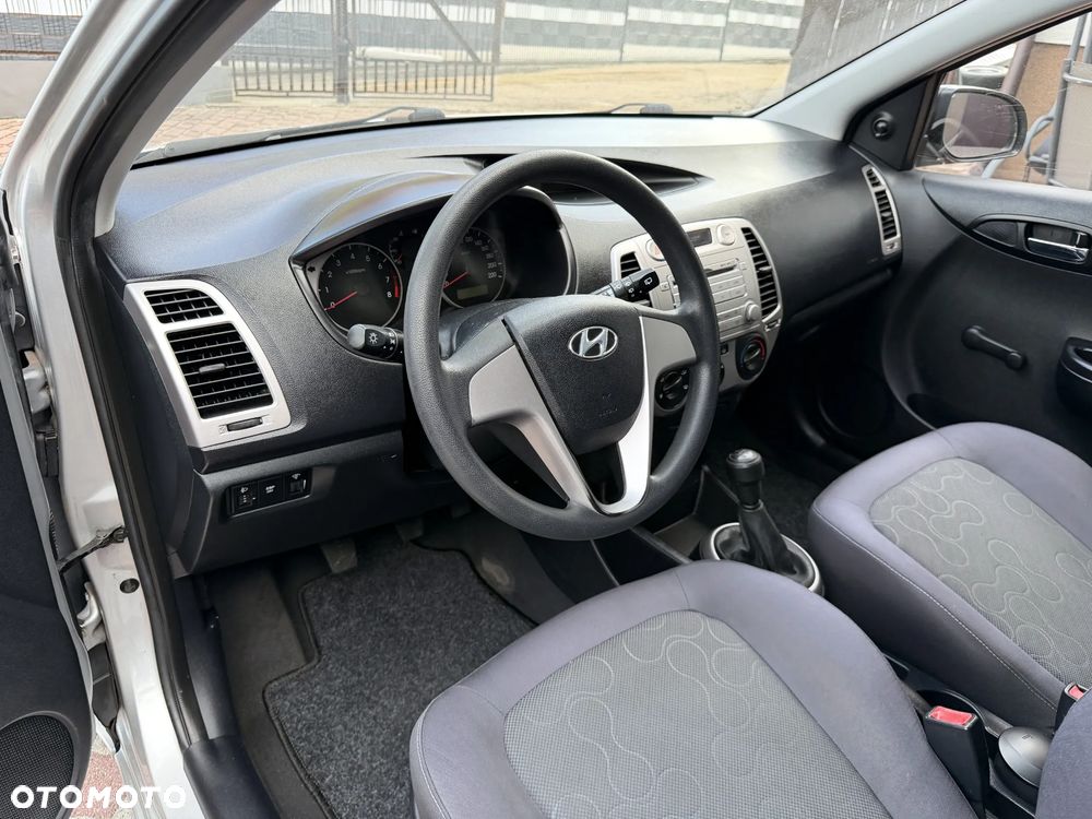 Hyundai i20 1.2 Edition Plus - 12