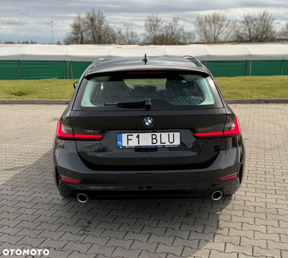 BMW Seria 3 320d xDrive Sport Line Shadow - 19