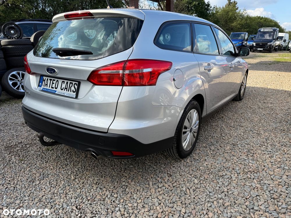 Ford Focus 2.0 EcoBlue Titanium Business - 4